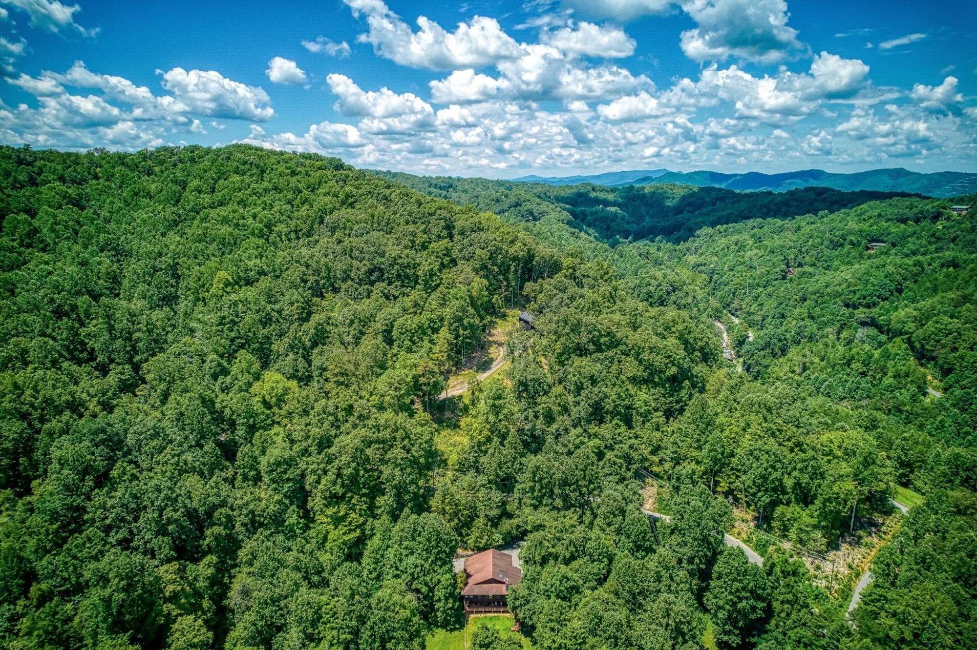 The Nuthouse Ii, Pool Table, Wifi, 1089 Free Tickets Each Paid Day, Dollywood And More Sevierville Extérieur photo